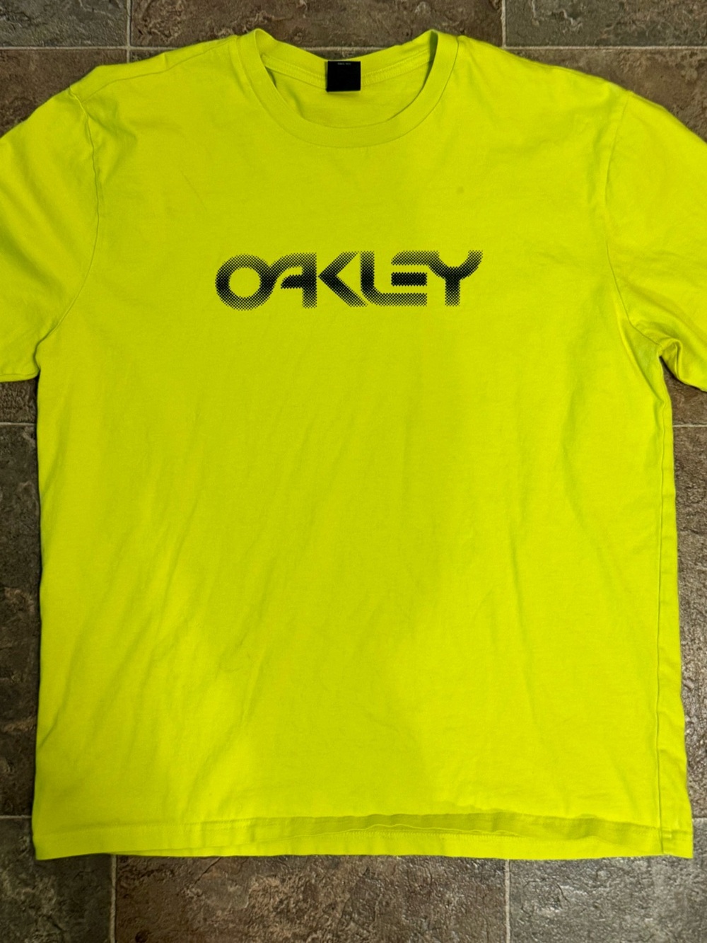 OAKLEY LOGO TEE